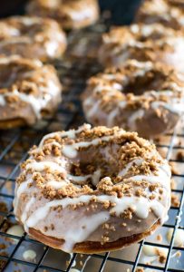 CINNAMON BUN STYLE BAKED DONUTS