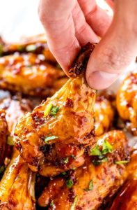 HONEY GARLIC CHICKEN WINGS